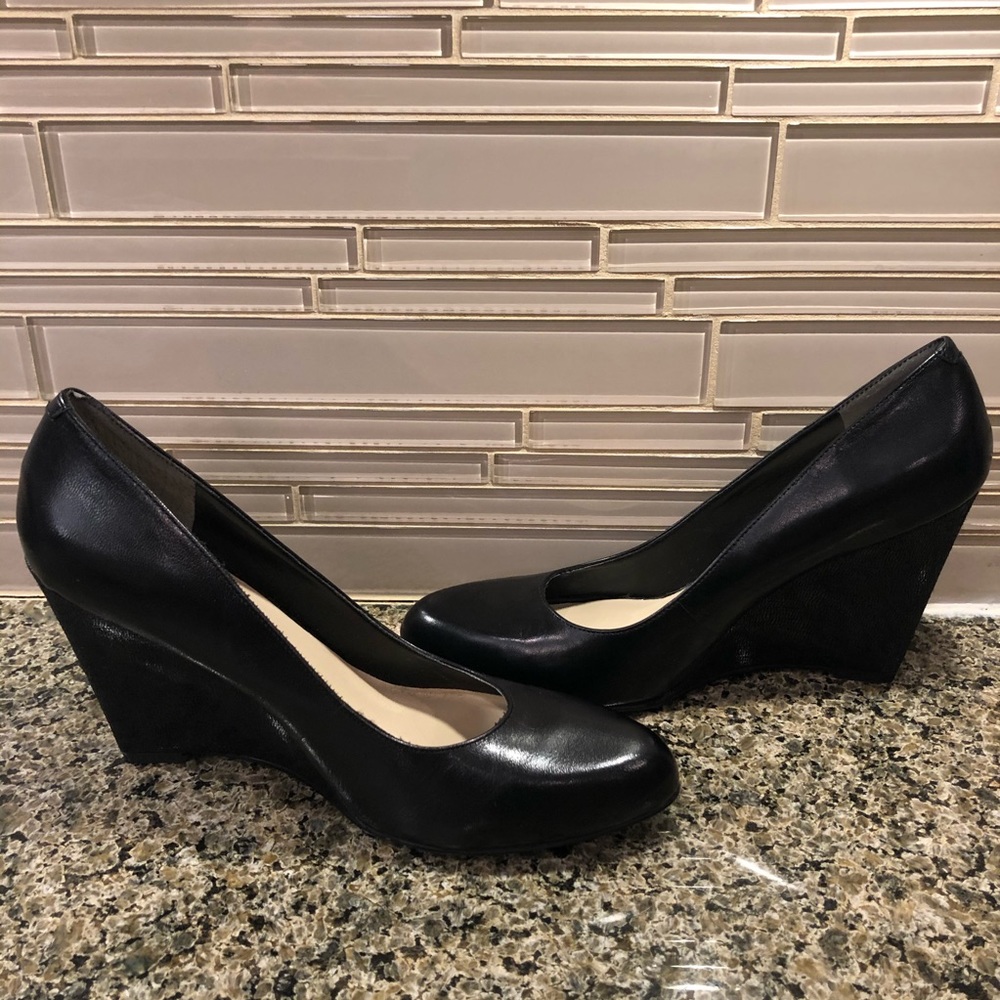 Nine West Black Leather Wedge Pumps